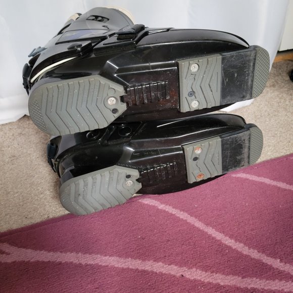 Vintage Men\'s Solomon Ski boots main image 4